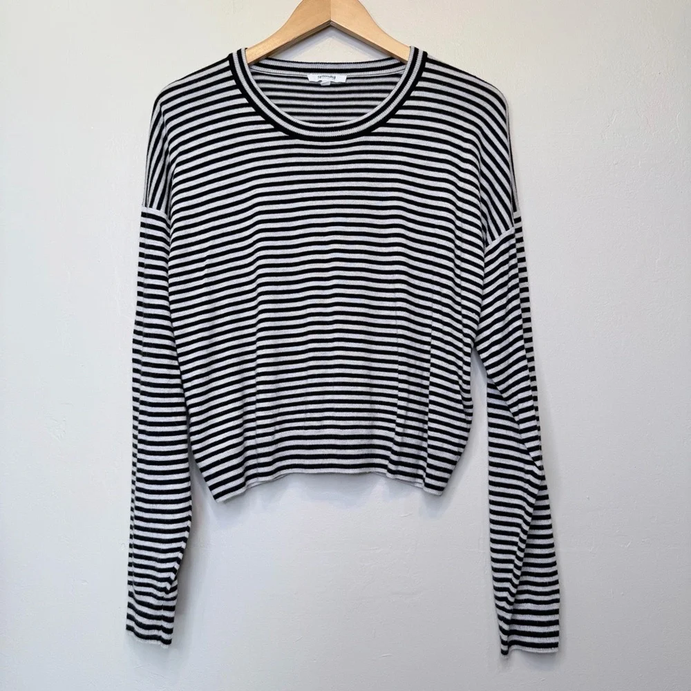 Splendid | Striped Boxy Crop Top Stretchy Lightweight Sweater - Picture 3 of 12